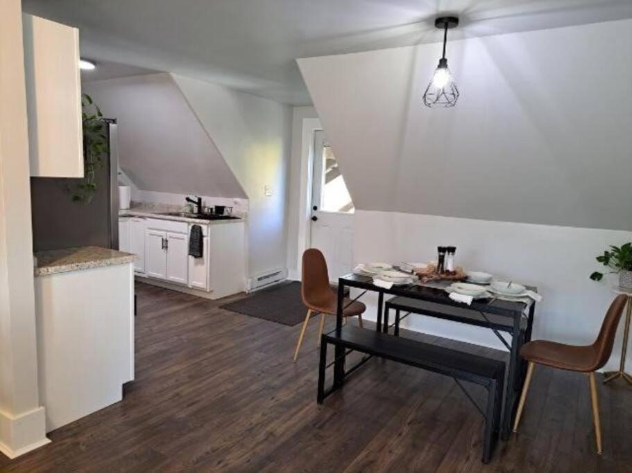 Saco Riverside Modern & Cozy 3 Bedroom 3rd Flr * Conway