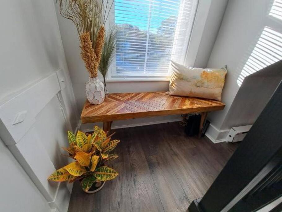 Saco Riverside Modern & Cozy 3 Bedroom 3rd Flr Apartment Conway