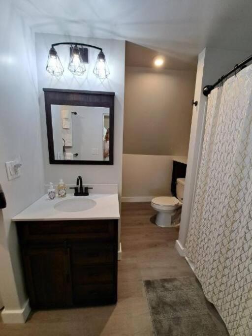 Saco Riverside Modern & Cozy 3 Bedroom 3rd Flr Apartment Conway